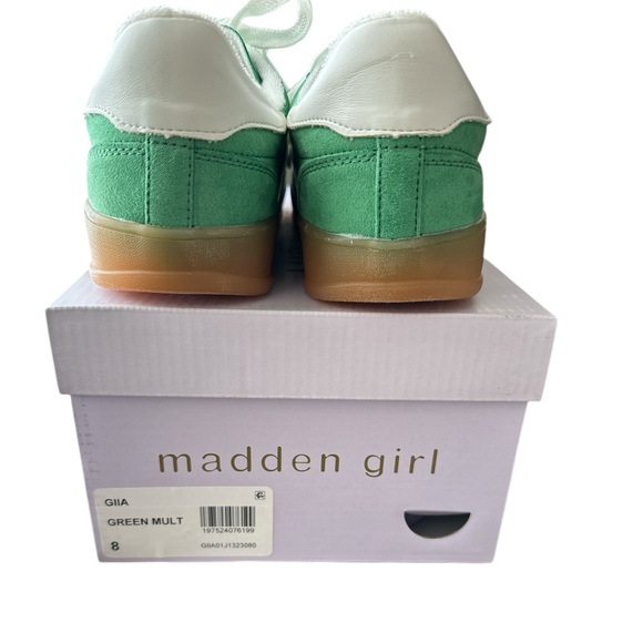 Madden Girl Green Sneakers Size 8 NWT’s - Picture 3 of 3